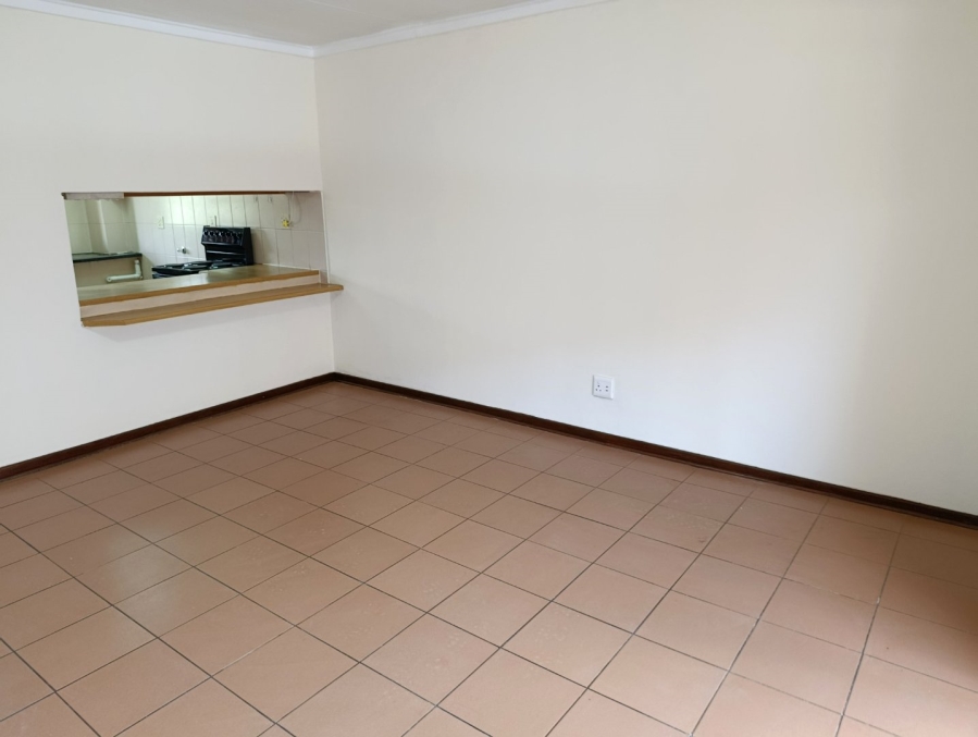 2 Bedroom Property for Sale in Langenhovenpark Free State